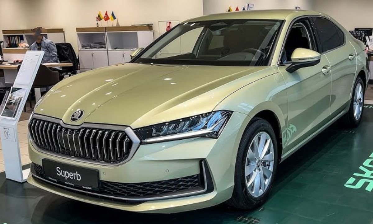 Skoda Superb 2025